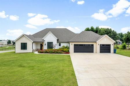 1302 Crestview Drive
