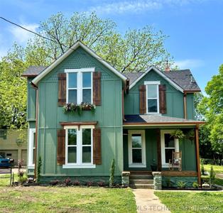 407 N Parkinson Avenue