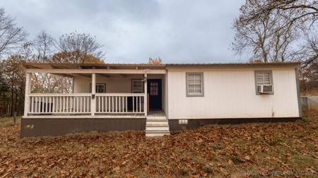 120917 Honeysuckle Road