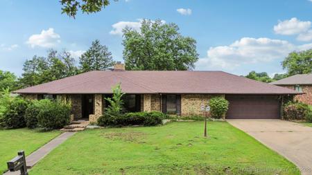 806 Cardinal Lane