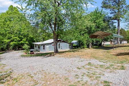 32079 E 739 Road