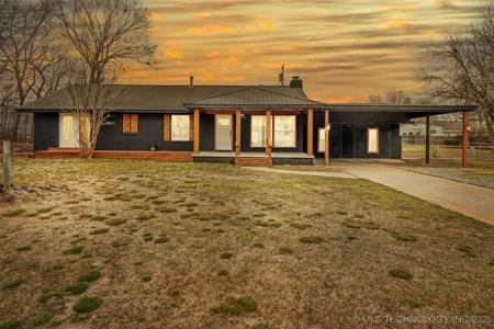 31915 E 723 Drive