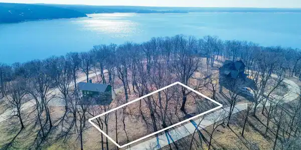112 Patriot Pointe