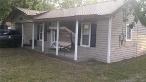 112 Orphan Street S