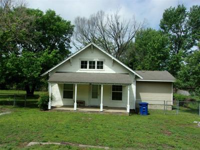 205 S Willard