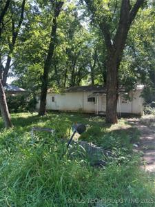 205 N Vine Avenue