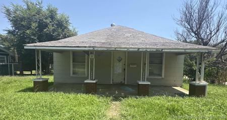 401 N Vine Avenue