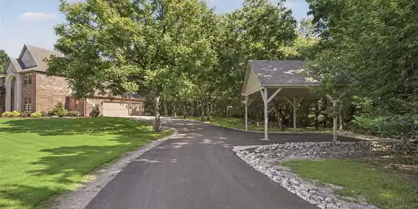 Image 3: Drive onto the property past the RV port with Elec