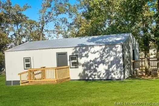 Image 1: Welcome to 18 Nakomis Ct.!