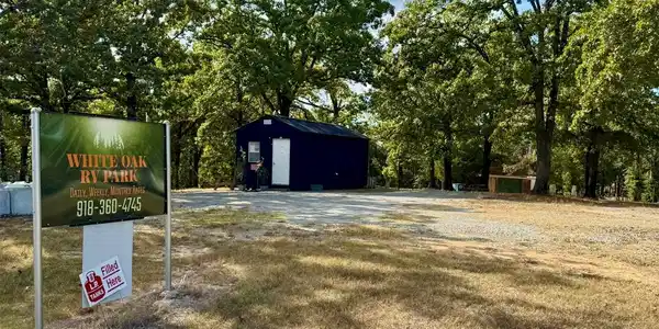 Image 2: Road frontage