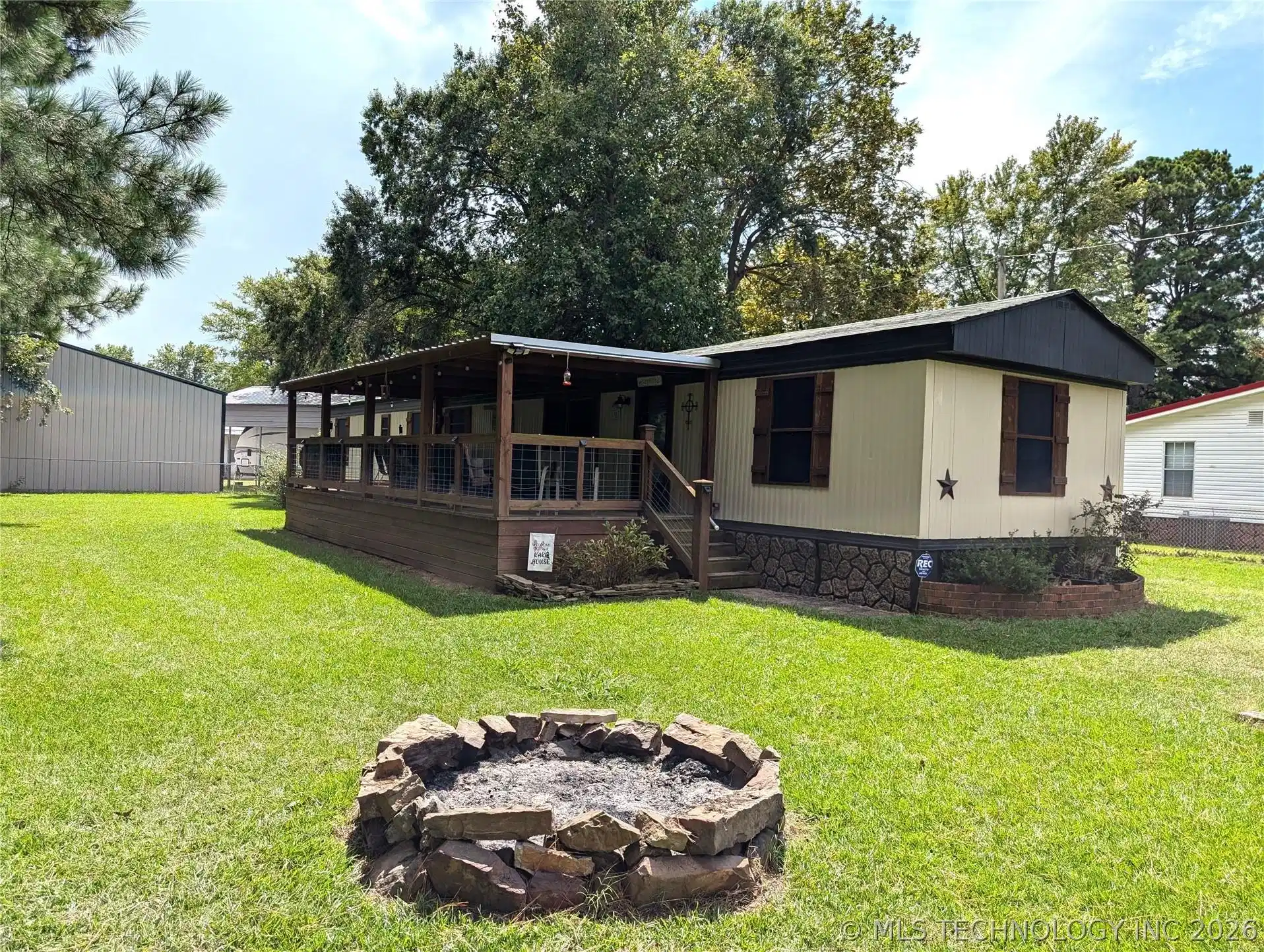 Image 1: FRONT WITH FIRE PIT
