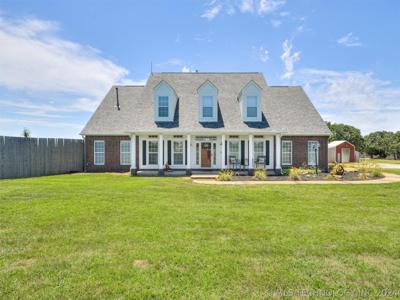 221 Loma Vista Lane