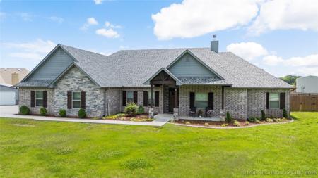 795 Blue Bird Lane
