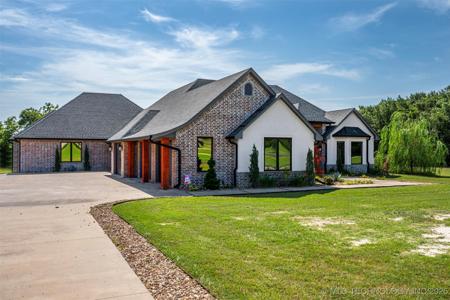 39 Tuscan Road