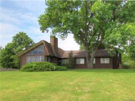 910000 Country Club Drive