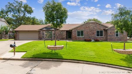1132 N Faulkner Drive