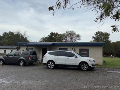 527 SW 2nd Street