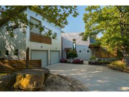 1653 E Angel Lane
