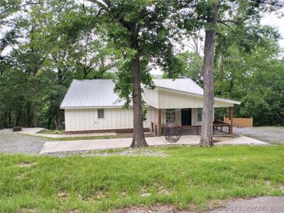 18472 W White Raven Road