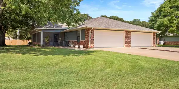 114679 S 4172 Circle