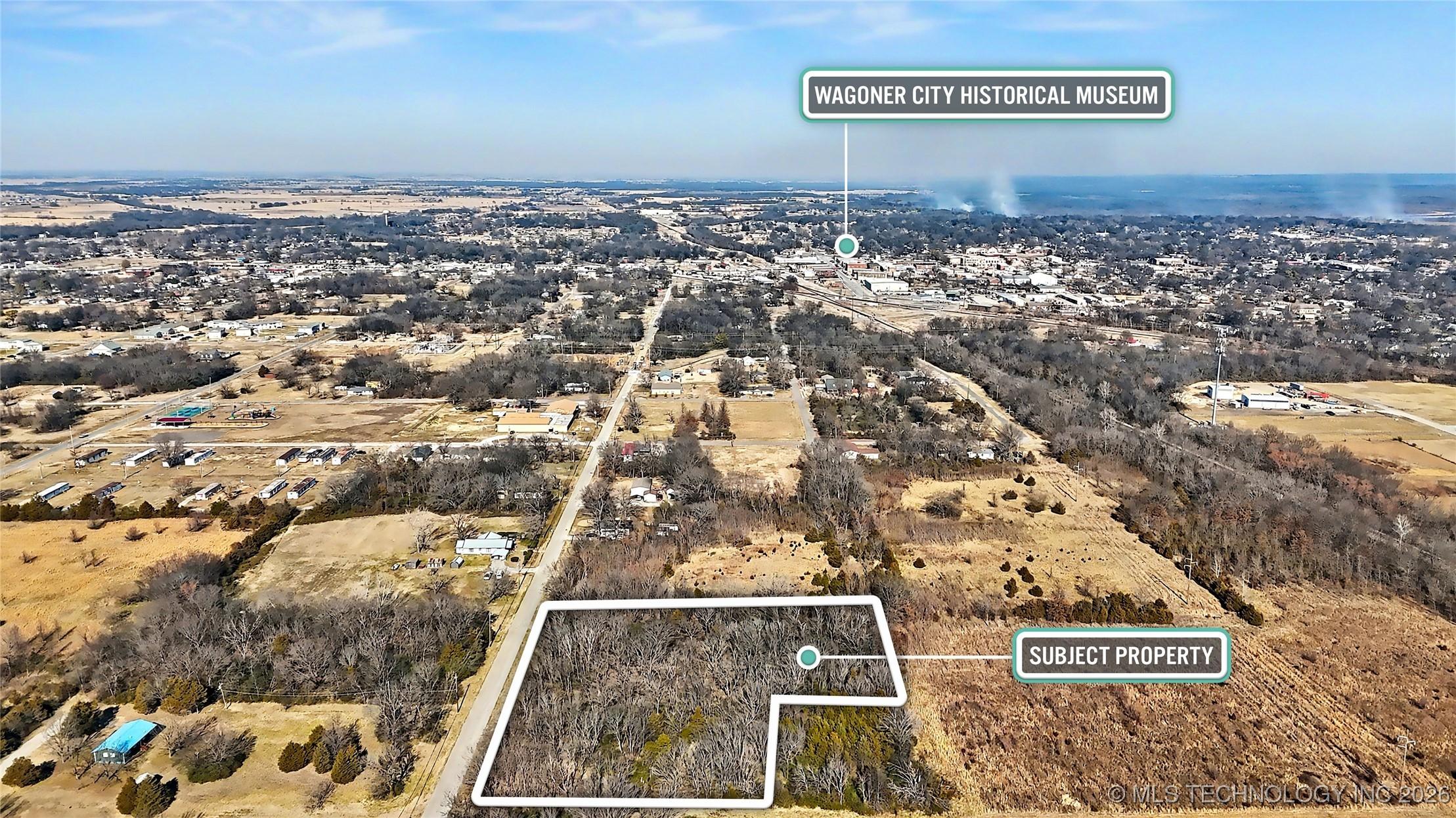 Image 4: Within minutes of downtown Wagoner and its attract