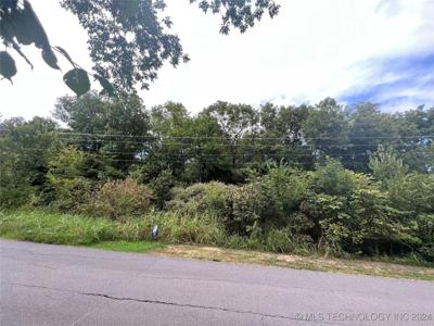 33209 Meadowood Drive