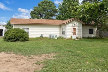 882 Stephens Road