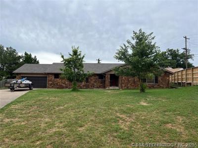 601 Dogwood Court
