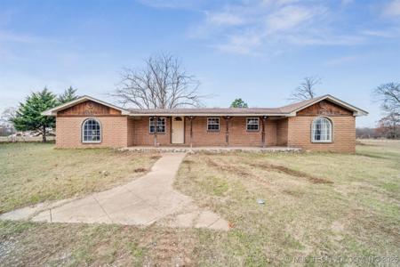 12852 S 4240 Road