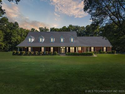 2475 W Lowry Road N
