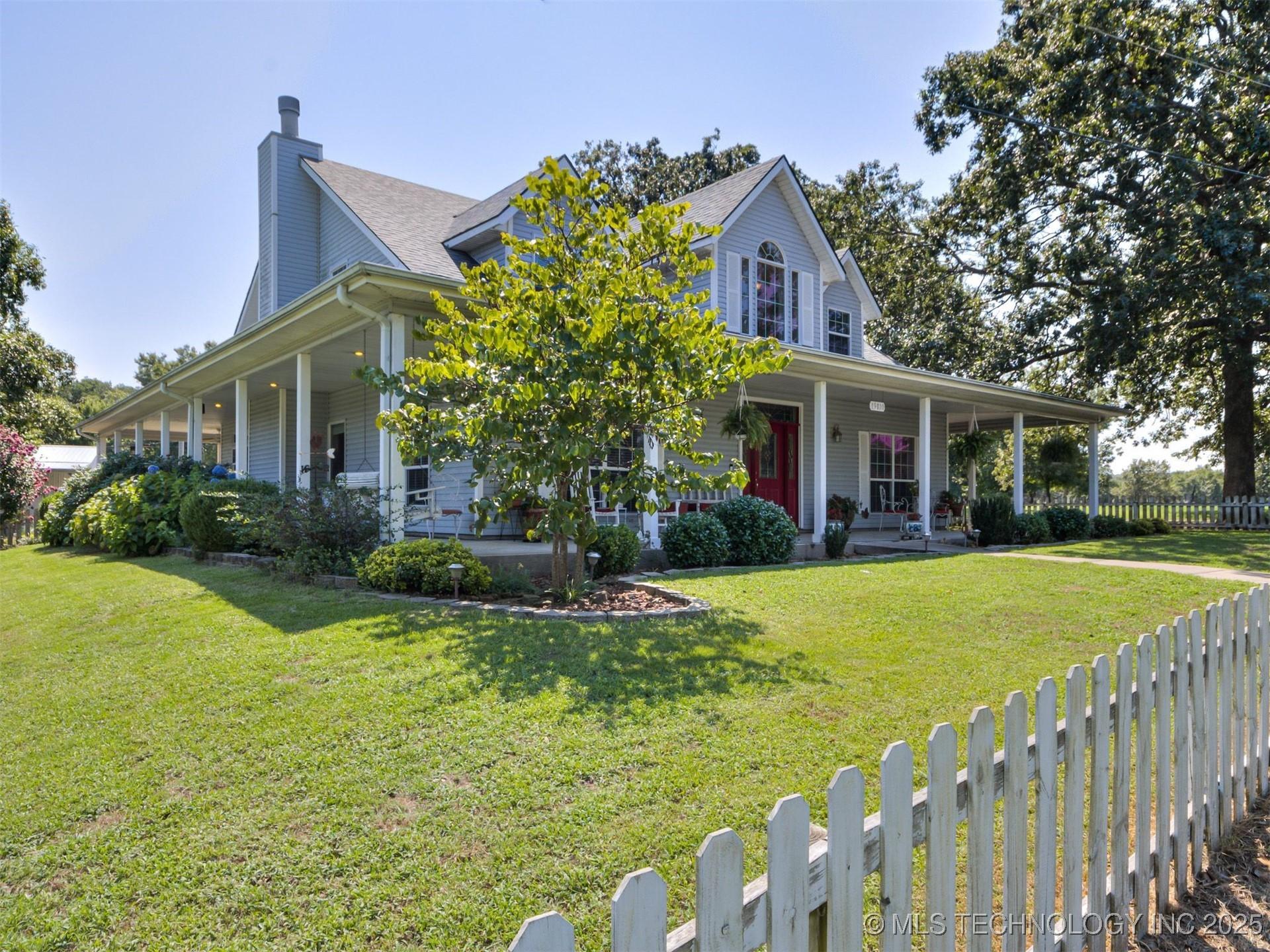 Image 3: Custom-Built Country Estate on 6 Acres with Pond,