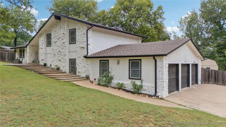 13525 S Grande Pointe Parkway
