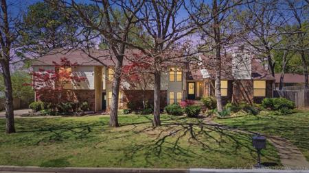 1007 N Faulkner Place