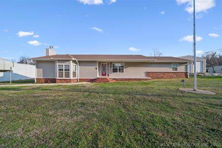 2 W Walnut Street
