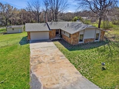 32186 E 723 Road