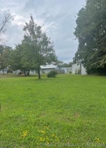 230 E Seminole Drive
