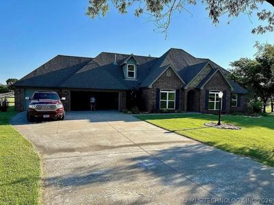 14823 E Fieldstone Drive N