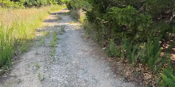 Image 2: Gravel Road  Lot on Right