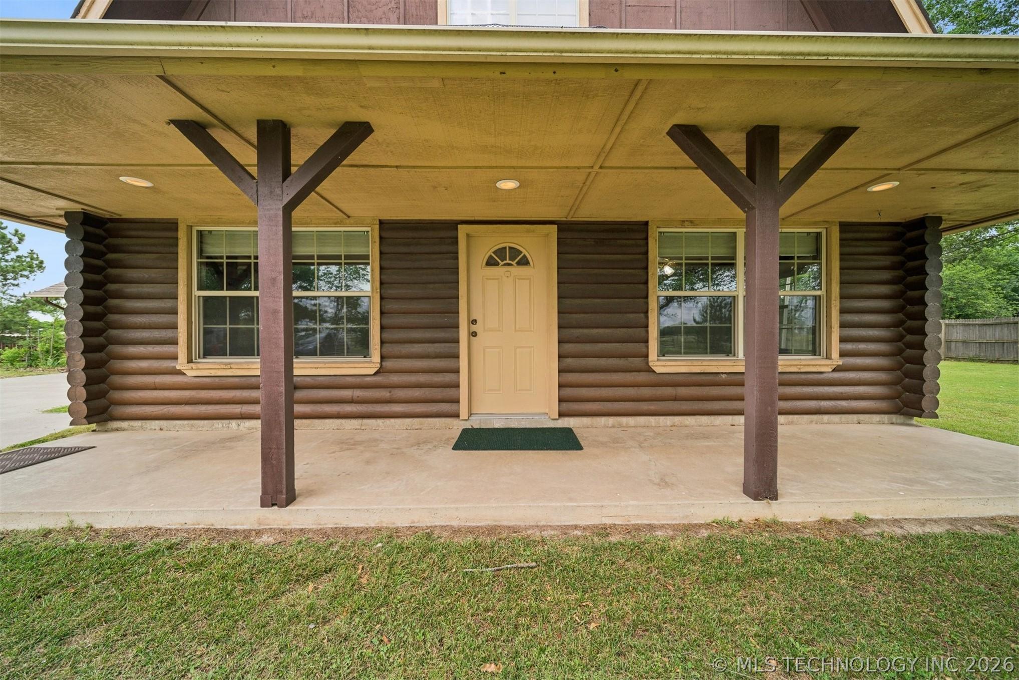 Image 3: Front porch