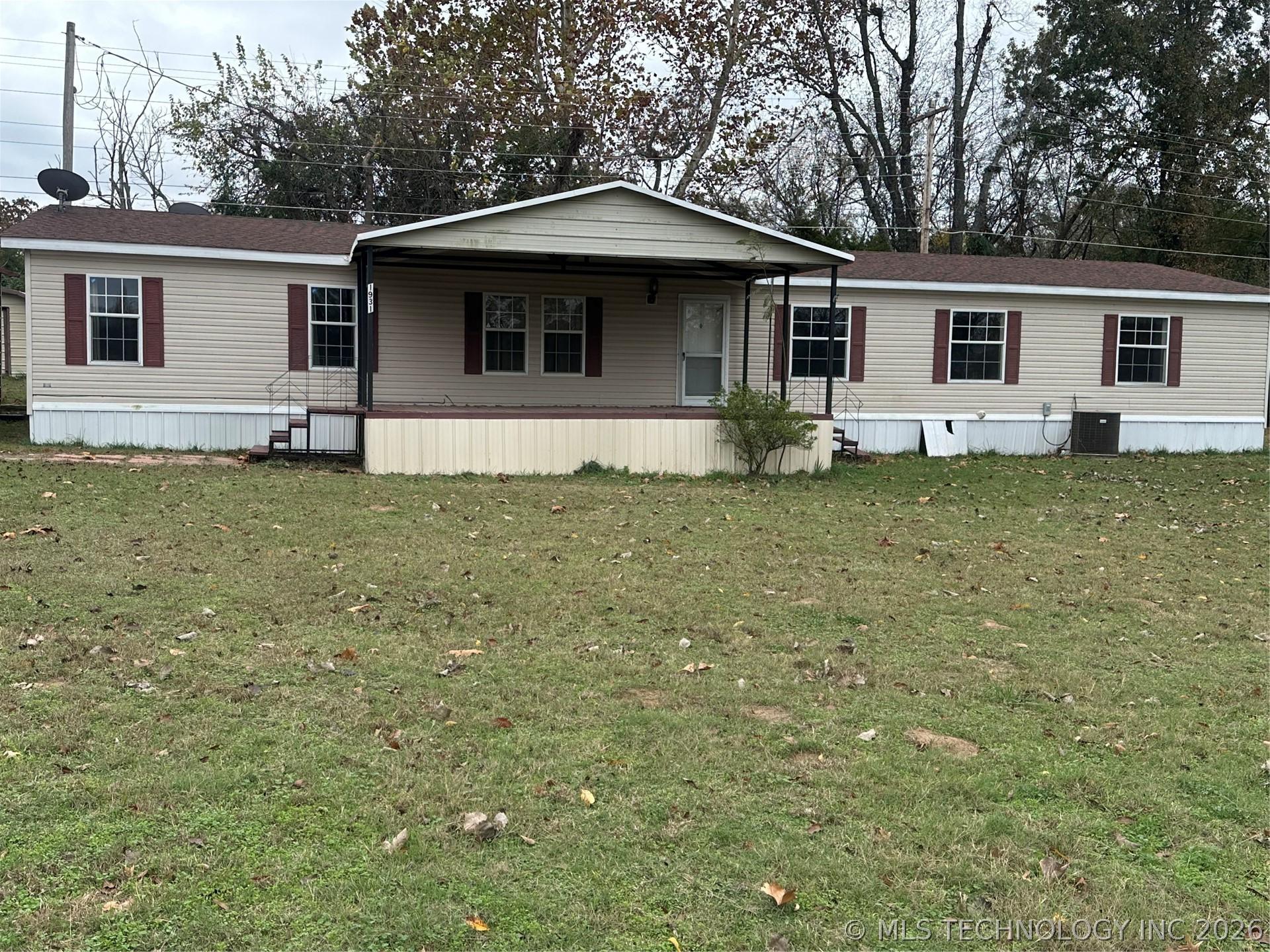 Image 2: FRONT VIEW OF HOME