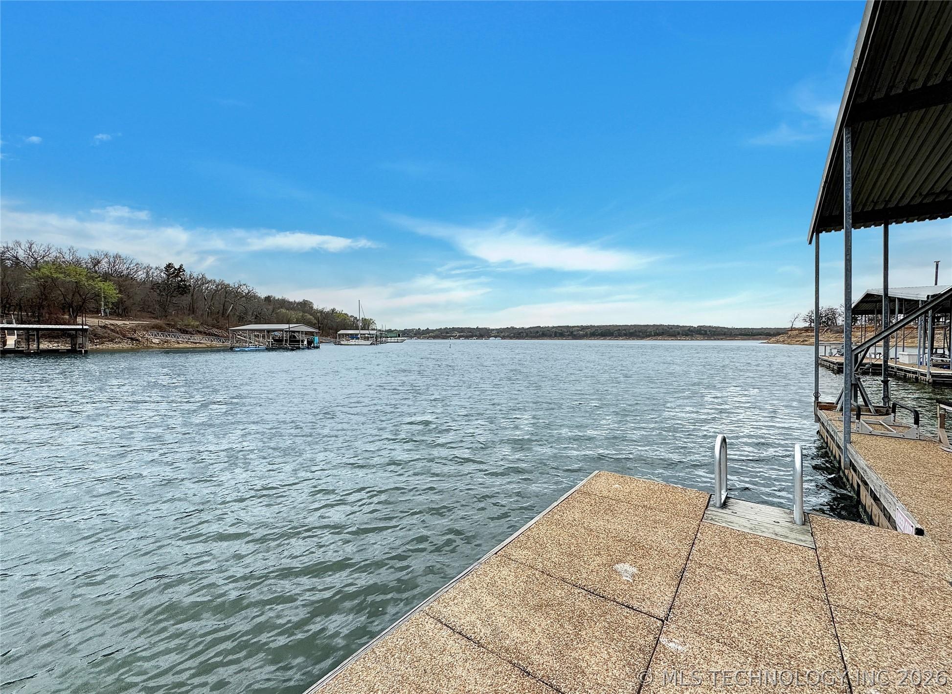 Image 3: lake texoma cove