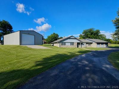533 W Woodland Drive