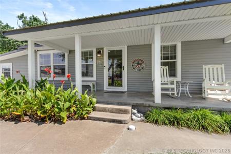 103 E Elm Avenue
