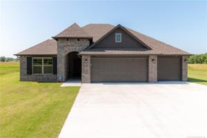 10082 E 445 Road