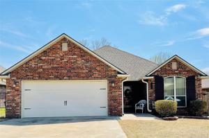 808 Cedar Ridge