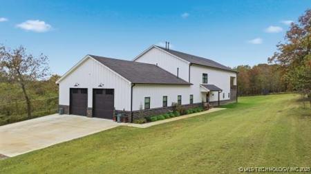 73015 Whispering Oaks Drive