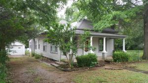 743 E 6th Street