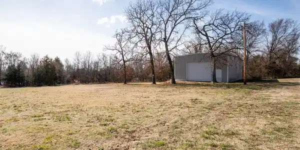 380 E 437 Road
