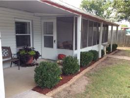 104 E 4th Street