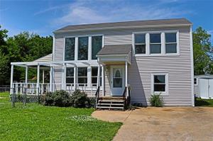 200 W Oak Street